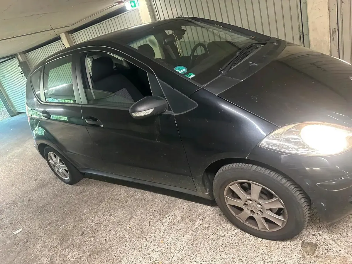 Gebraucht Mercedes A150 95 PS (69 kW) 2007 Schwarz Limousine