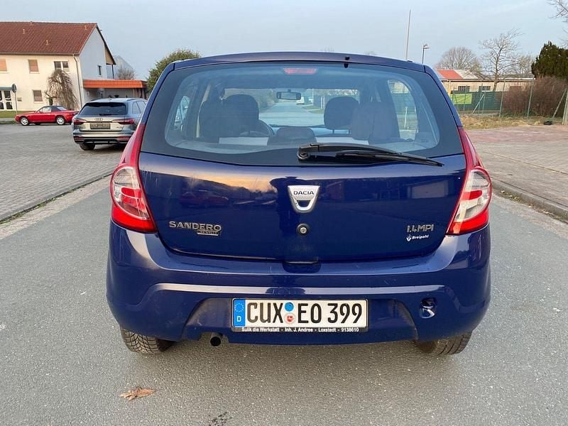 Gebraucht Dacia Sandero Basis 75 PS (55 kW) 2009 Blau Limousine