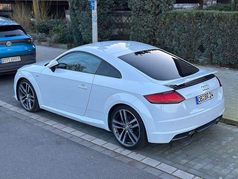 Gebraucht Audi TT S-Line 230 PS (169 kW) 2015 Weiß Coupé