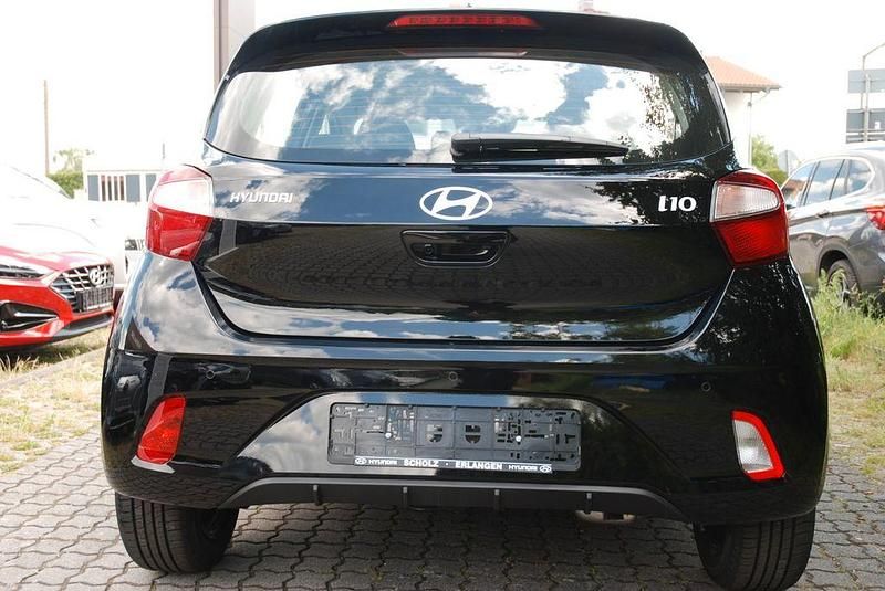 Neu Hyundai i10 Trend 79 PS (58 kW) 2025 Schwarz Kleinwagen
