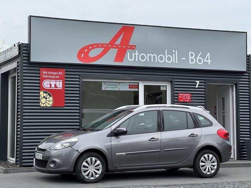 Grau Gebraucht 2009 Renault Clio II Dynamique Limousine | 3.850 € (Etwas zu teuer) - Bild 1/3