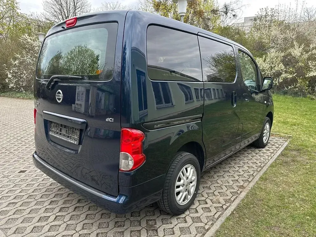 Gebraucht Nissan Evalia 110 PS (80 kW) 2013 Blau Van / Kleinbus