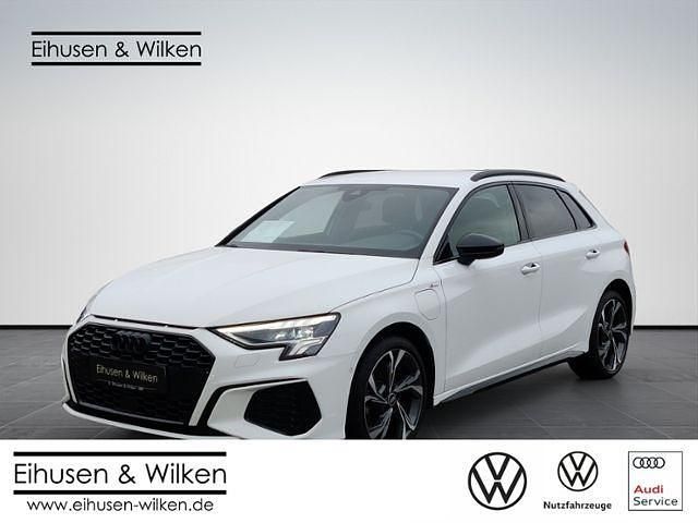 Weiß Gebraucht 2021 Audi A3 S-Line Limousine | 24.980 € (Fairer Preis) - Bild 1/4