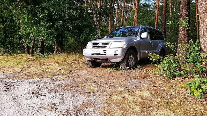 Gebraucht Mitsubishi Pajero 160 PS (117 kW) 2004 Silber SUV