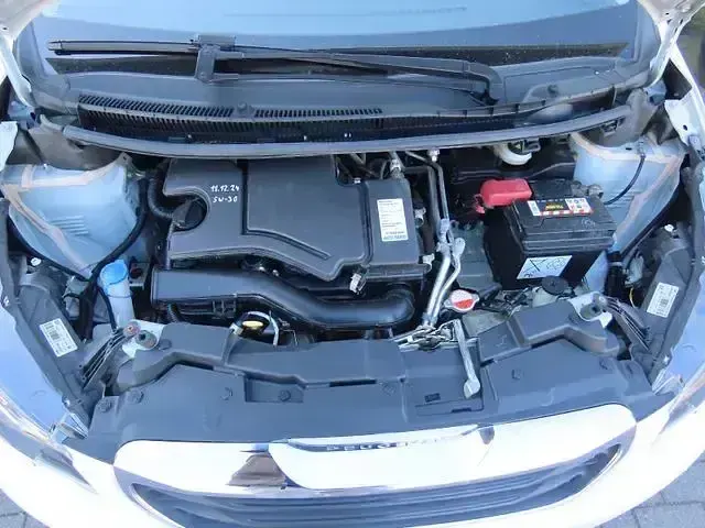Gebraucht Peugeot 108 69 PS (50 kW) 2017 Weiß Limousine