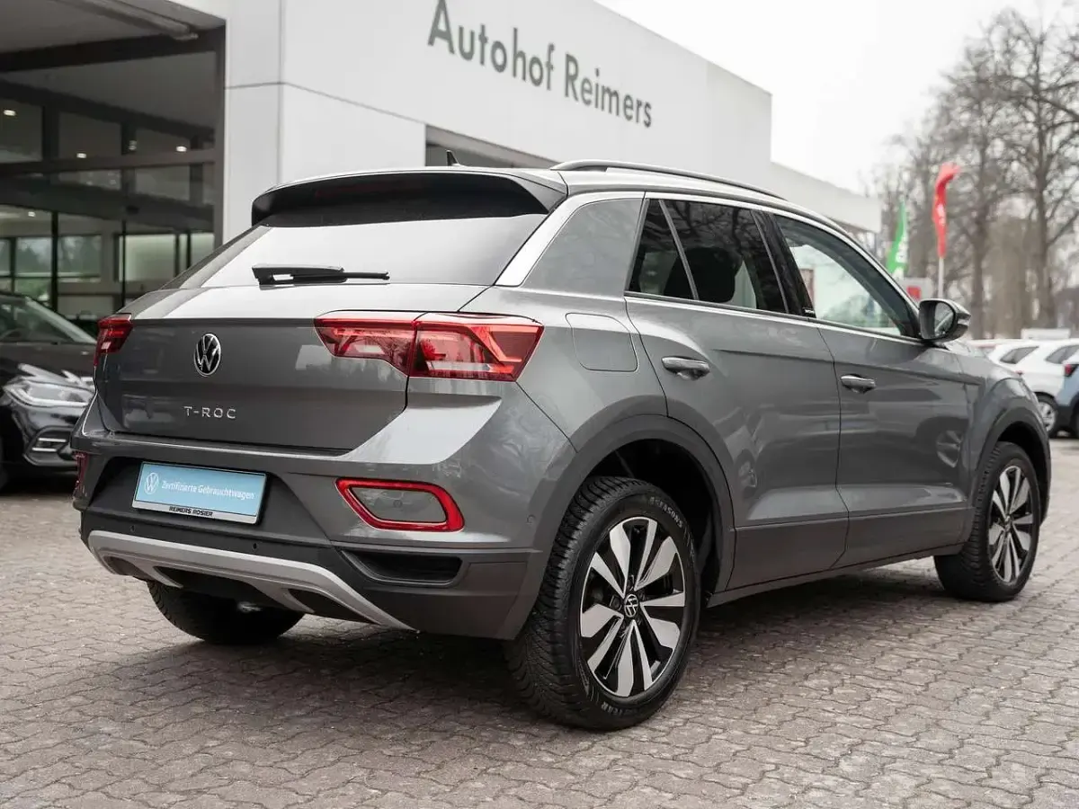 Gebraucht VW T-Roc Move 110 PS (80 kW) 2023 Grau SUV
