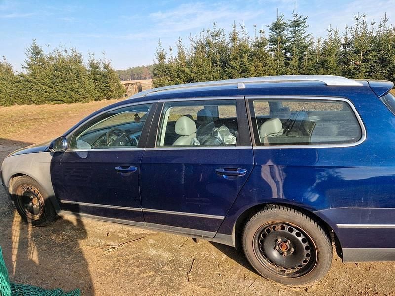 Gebraucht VW Passat 2006 Blau Kombi