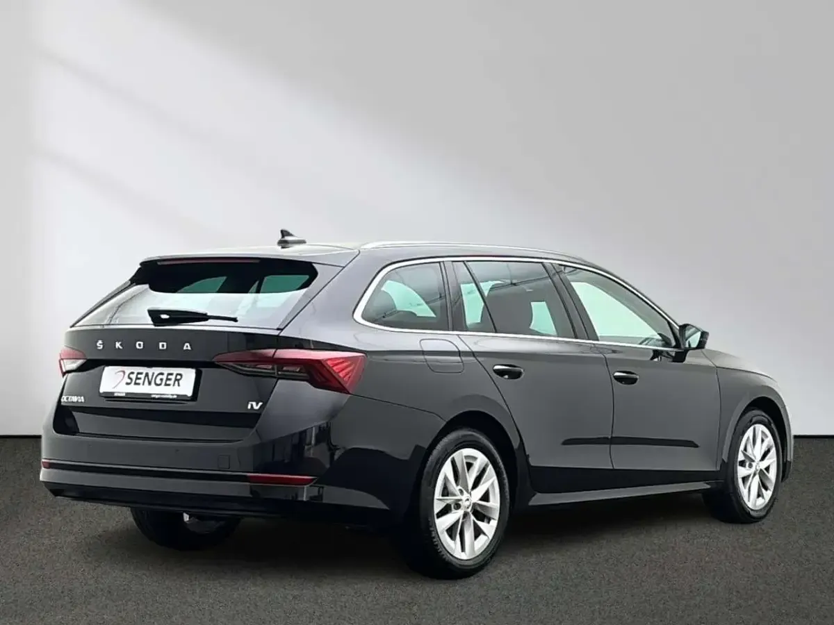 Gebraucht Skoda Octavia Style 204 PS (150 kW) 2022 Blackmagicperleffekt Kombi