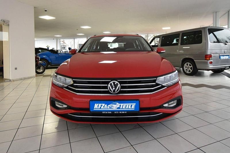 Gebraucht VW Passat Business 122 PS (89 kW) 2021 Rot Kombi