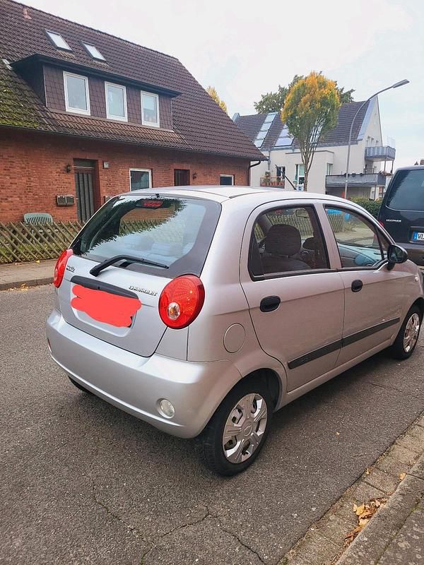 Grau Gebraucht 2010 Chevrolet Matiz Kleinwagen | 1.790 € (Fairer Preis) - Bild 1/4