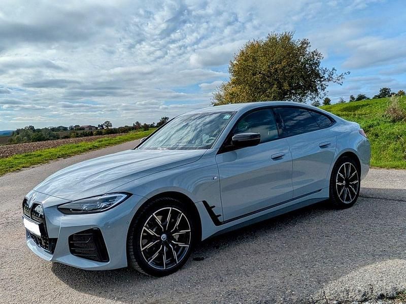 Grau Gebraucht 2023 BMW i4 M Sport Limousine | 42.500 € (Etwas zu teuer) - Bild 1/4