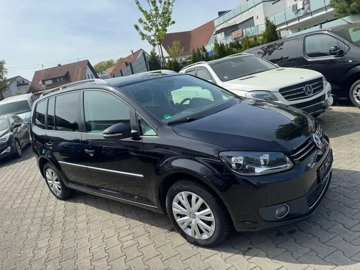 Gebraucht VW Touran Highline 177 PS (130 kW) 2015 Schwarz Van / Kleinbus