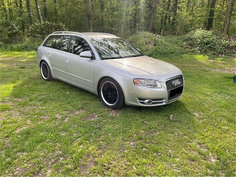 Silber Gebraucht 2007 Audi A4 Kombi | 3.200 € (Etwas zu teuer) - Bild 1/4