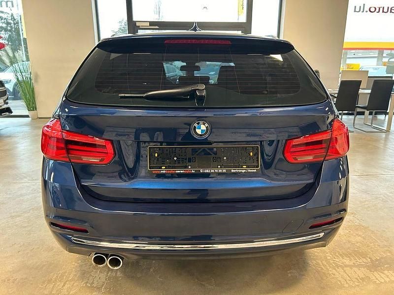 Gebraucht BMW 335 Luxury Line 313 PS (230 kW) 2018 Blau Limousine