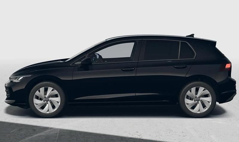 Neu VW Golf VIII 150 PS (110 kW) 2025 Grenadilla black metallic Limousine
