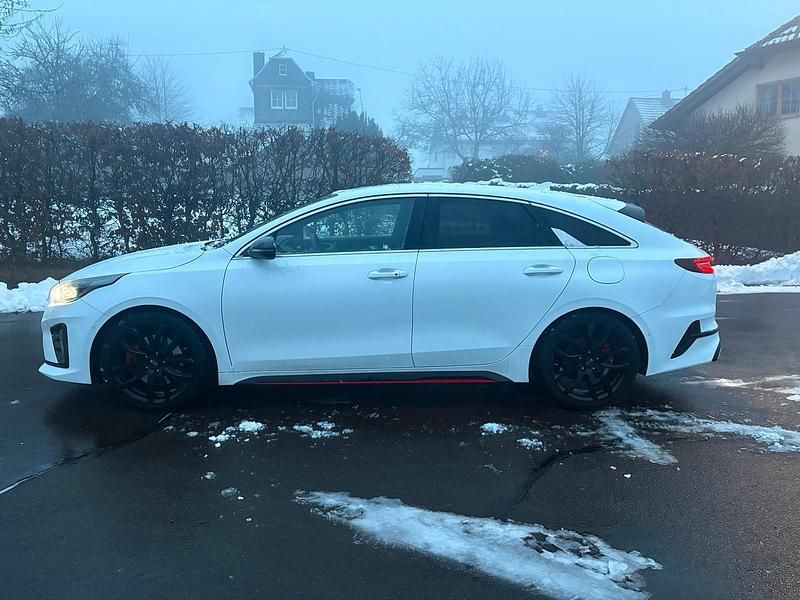 Gebraucht Kia ProCeed GT 205 PS (150 kW) 2021 Weiß Kombi