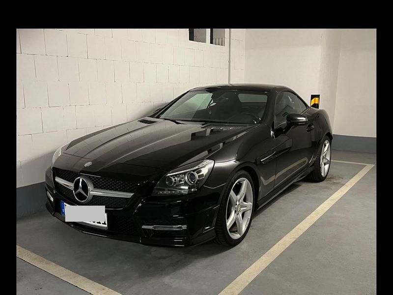 Schwarz Gebraucht 2014 Mercedes SLK200 AMG line Cabrio | 18.200 € (Guter Preis) - Bild 1/4