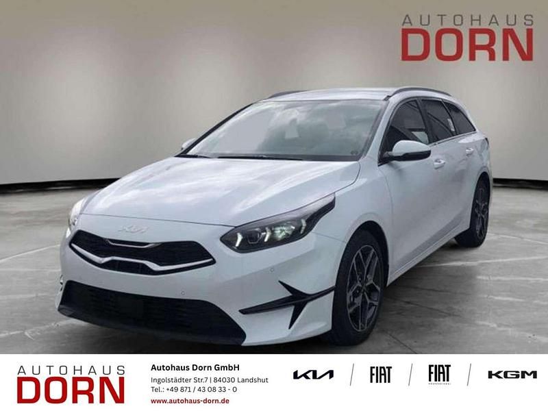 Neu Kia Ceed 101 PS (74 kW) 2025 Weiß Kleinwagen