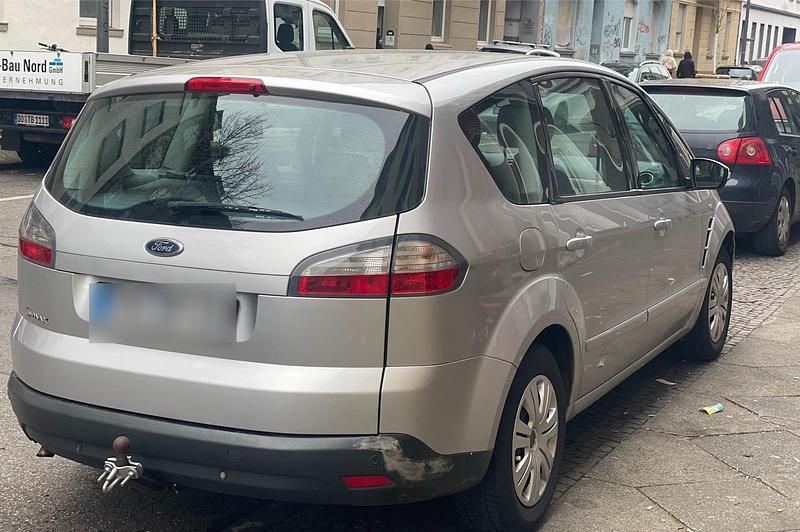 Gebraucht Ford S-MAX S 150 PS (110 kW) 2008 Silber Van / Kleinbus