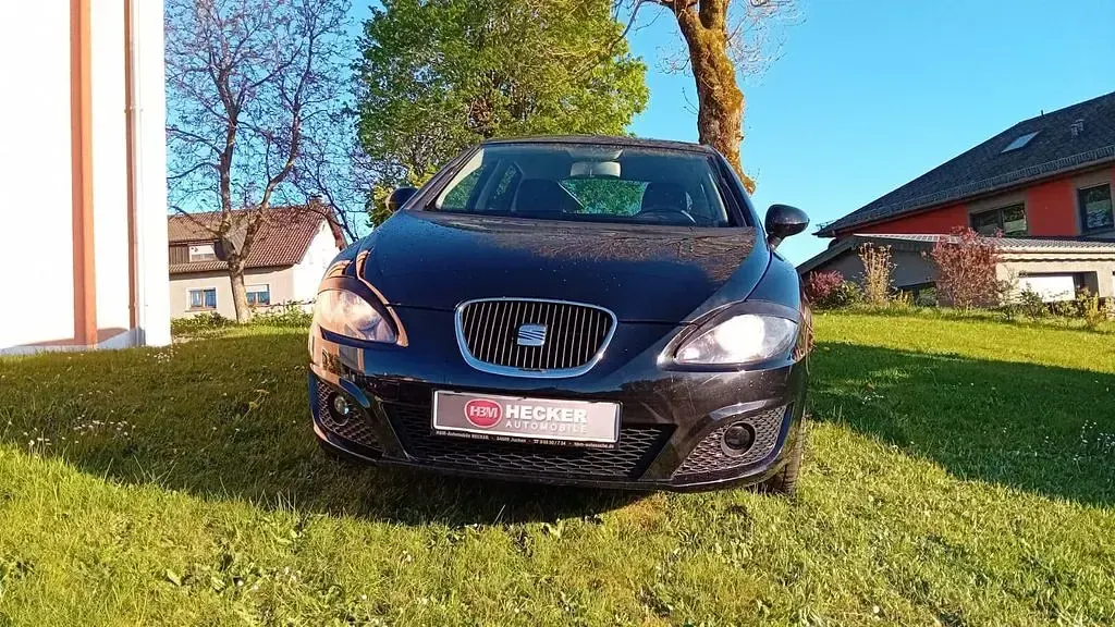 Usata Seat Leon Copa 90 CV (66 kW) 2011 Nero Utilitaria