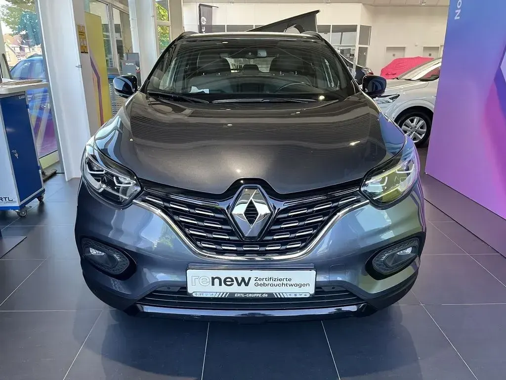 Gebraucht Renault Kadjar Black Edition 140 PS (102 kW) 2021 Grau SUV