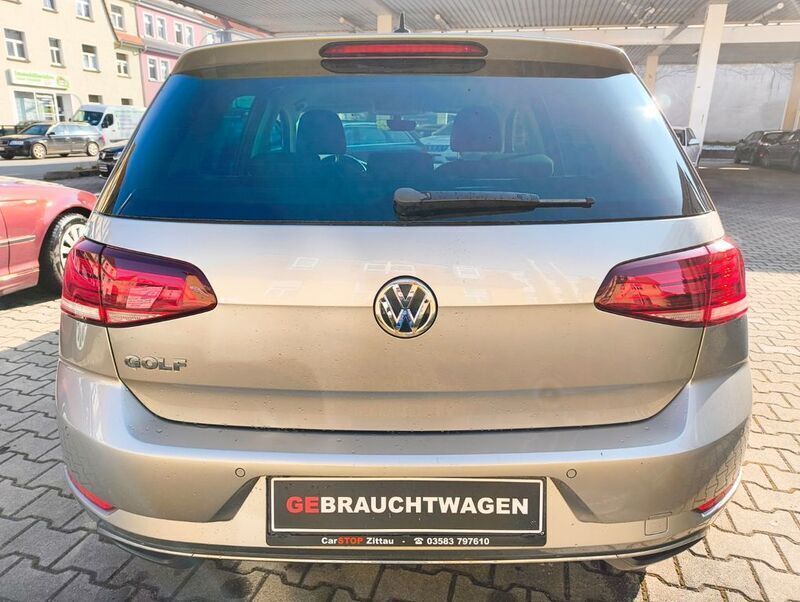 Gebraucht VW Golf VII 150 PS (110 kW) 2018 Silber Limousine