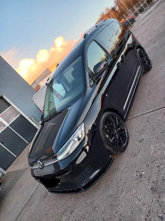 Schwarz Gebraucht 2021 VW Caddy Style Van / Kleinbus | 29.500 € (Fairer Preis) - Bild 1/4