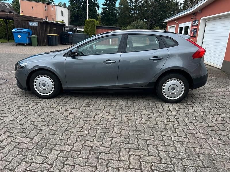 Gebraucht Volvo V40 CC 114 PS (83 kW) 2015 Grau Kombi