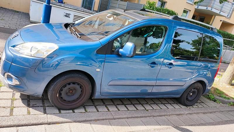 Blau Gebraucht 2008 Peugeot Partner Tepee Van / Kleinbus | 3.150 € (Fairer Preis) - Bild 1/4