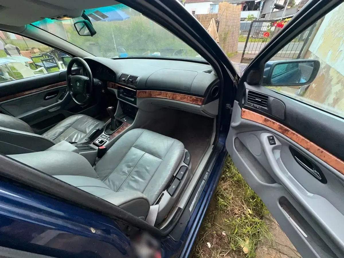 Occasion BMW 523 174 ch (127 kW) 1999 Bleue Berline