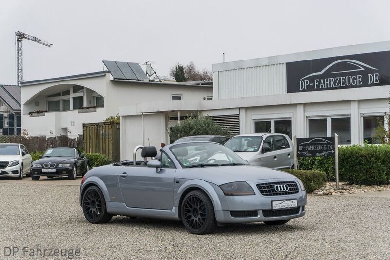 Lichtsilber metallic Gebraucht 1999 Audi TT Roadster Sport Cabrio | 6.990 € (Fairer Preis) - Bild 1/4
