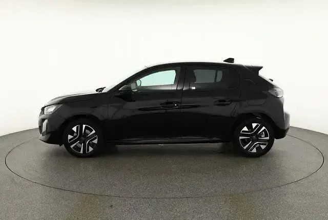 Neu Peugeot 208 110 PS (80 kW) 2025 Schwarz Kleinwagen