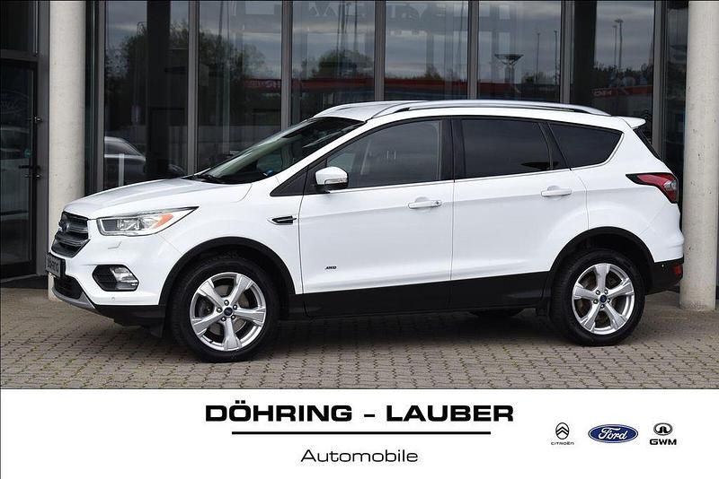 Gebraucht Ford Kuga Titanium 179 PS (131 kW) 2017 Frost weiß SUV