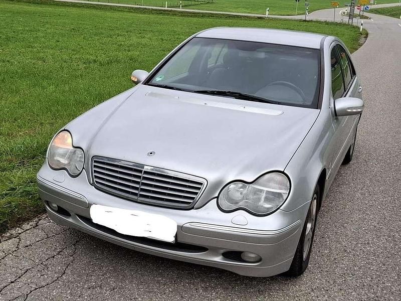 Gebraucht Mercedes C200 Elegance 163 PS (119 kW) 2000 Silber Limousine