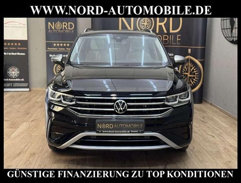 Gebraucht VW Tiguan Allspace Elegance 150 PS (110 kW) 2022 Deep black perleffek (metallic) SUV