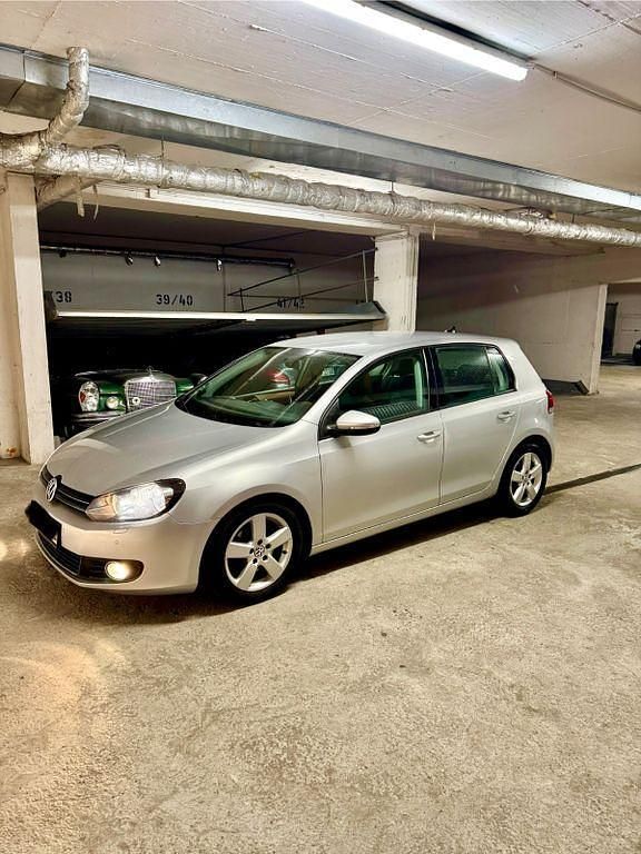 Silber Gebraucht 2009 VW Golf VI Highline Limousine | 5.500 € (Fairer Preis) - Bild 1/4