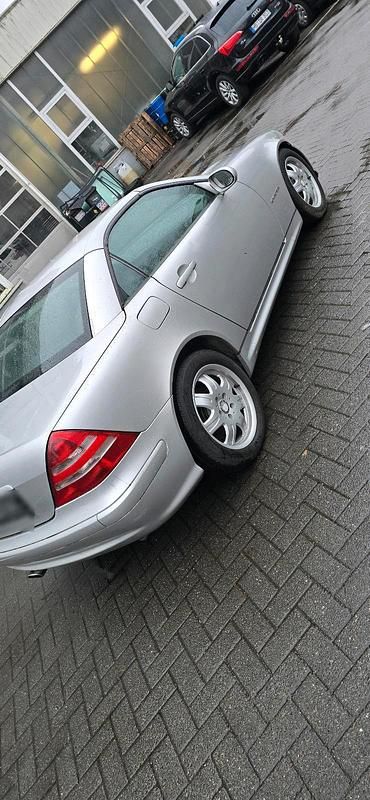 Gebraucht Mercedes SLK200 163 PS (119 kW) 2003 Silber Cabrio
