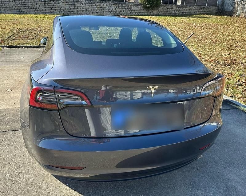 Gebraucht Tesla Model 3 RWD 239 kW (325 PS) 2022 Grau Limousine