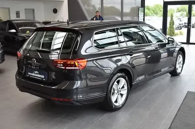 Gebraucht VW Passat Business 150 PS (110 kW) 2021 Grau Limousine