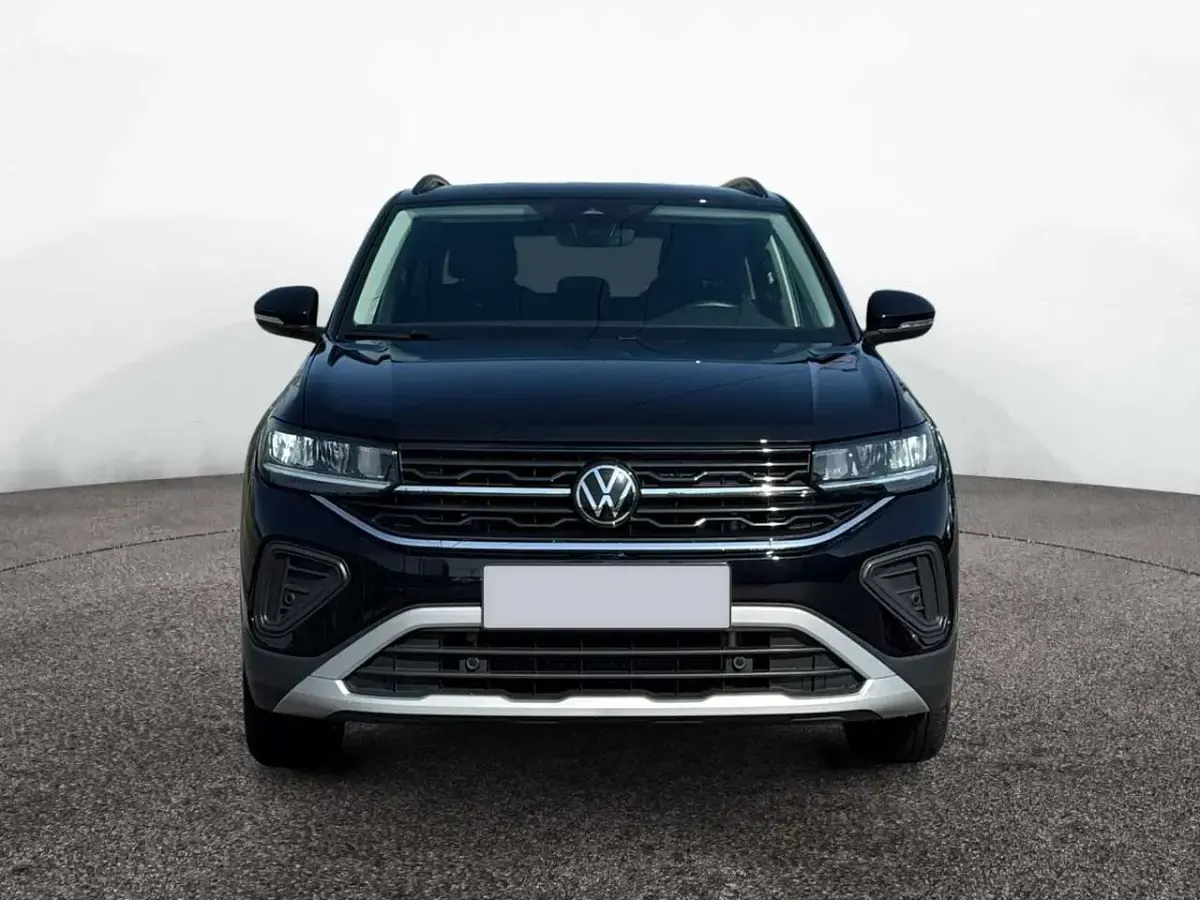 Gebraucht VW T-Cross Life 116 PS (85 kW) 2025 Deep black perleffekt SUV