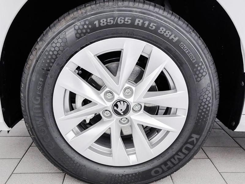 Neu Skoda Fabia Essence 80 PS (58 kW) 2025 Weiss Kleinwagen