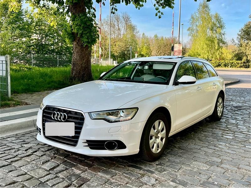 Weiß Gebraucht 2013 Audi A6 Kombi | 13.400 € (Etwas zu teuer) - Bild 1/4