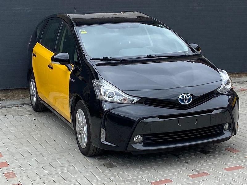 Gebraucht Toyota Prius+ 99 PS (72 kW) 2017 Schwarz Van / Kleinbus