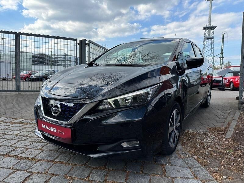 Schwarz metallic Gebraucht 2021 Nissan Leaf 360º Kleinwagen | 15.340 € (Guter Preis) - Bild 1/4