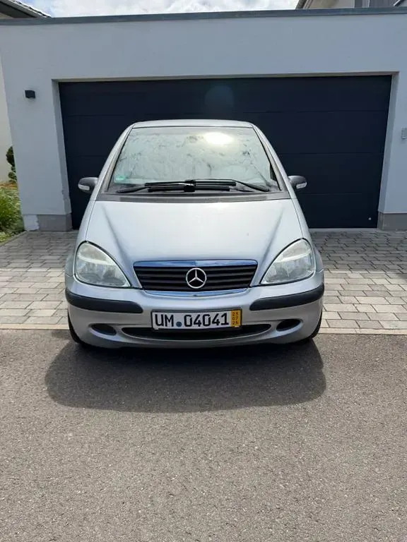 Gebraucht Mercedes A140 Avantgarde 82 PS (60 kW) 2004 Silber Kleinwagen