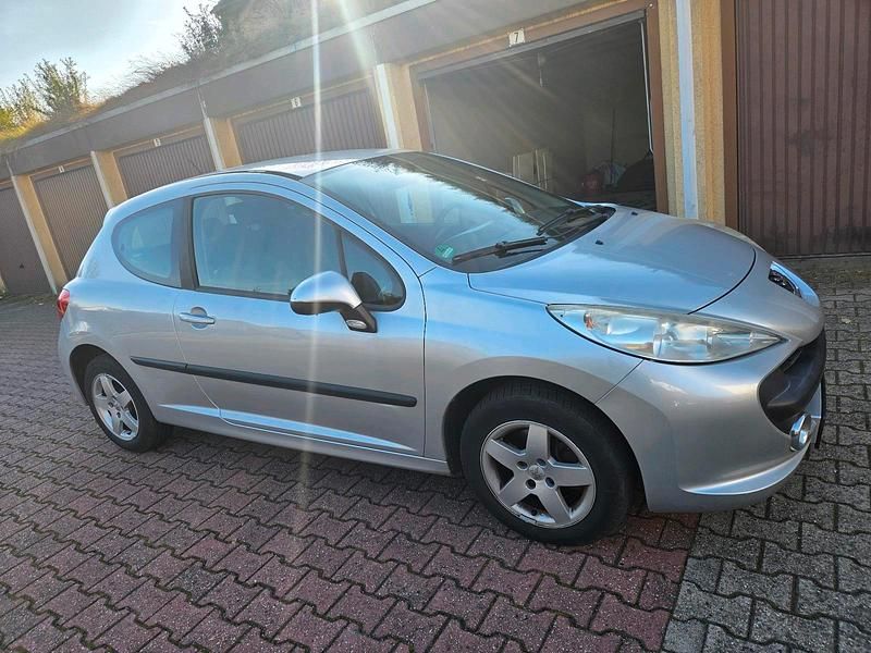Silber Gebraucht 2009 Peugeot 207 Kleinwagen | 1.550 € (Fairer Preis) - Bild 1/4