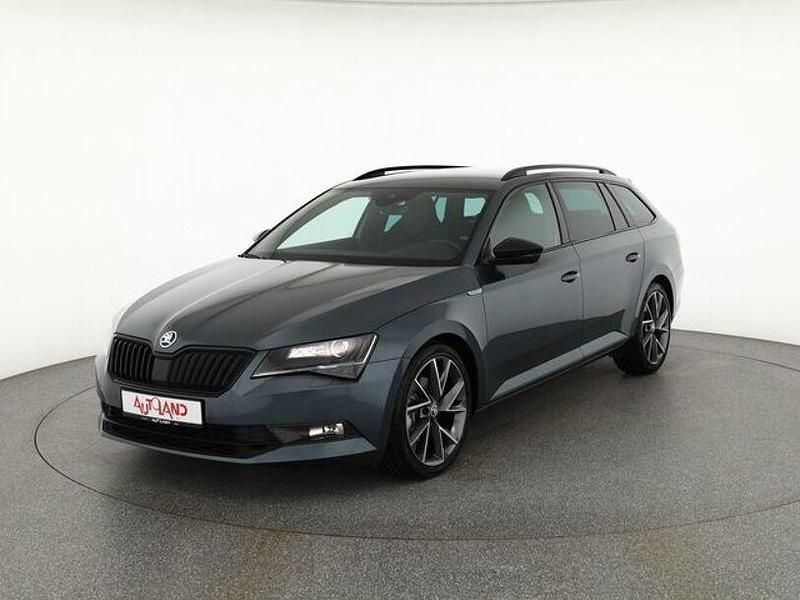 Grau Gebraucht 2019 Skoda Superb SportLine Kombi | 24.990 € (Fairer Preis) - Bild 1/4