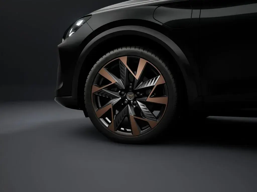 Neu Cupra Formentor 204 PS (150 kW) 2026 Schwarz SUV
