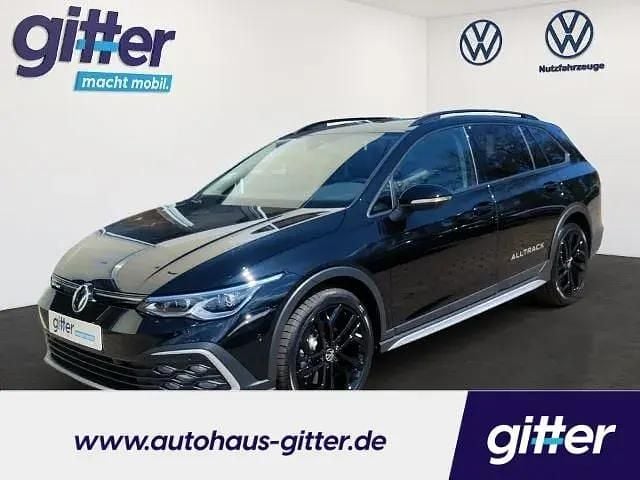 Grenadillschwarz metallic Gebraucht 2024 VW Golf Alltrack Kombi | 42.450 € (Teuer) - Bild 1/4