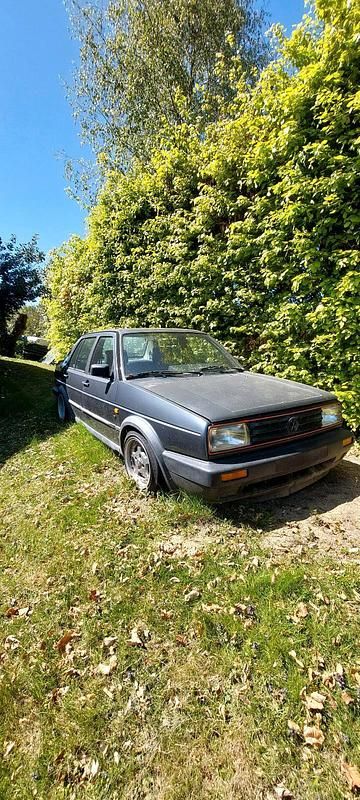 Second-hand VW Jetta 106 CP (77 kW) 1990 Negru Berlinǎ